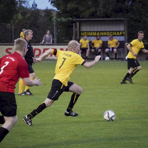 Spielberichte im Doppelpack - Erste drei Punkte dank Dreierpack im Sack
