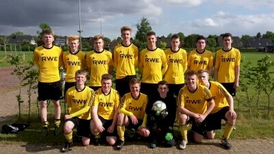 B-1 Verdienter Kreispokalsieger 2015/16!